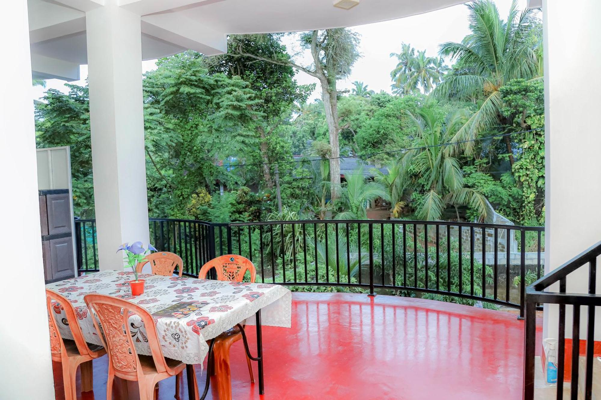 Lotus Grand Rest Hotel Mirissa Exterior foto